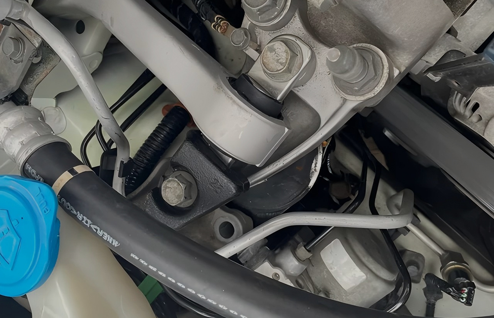Engine Mount 